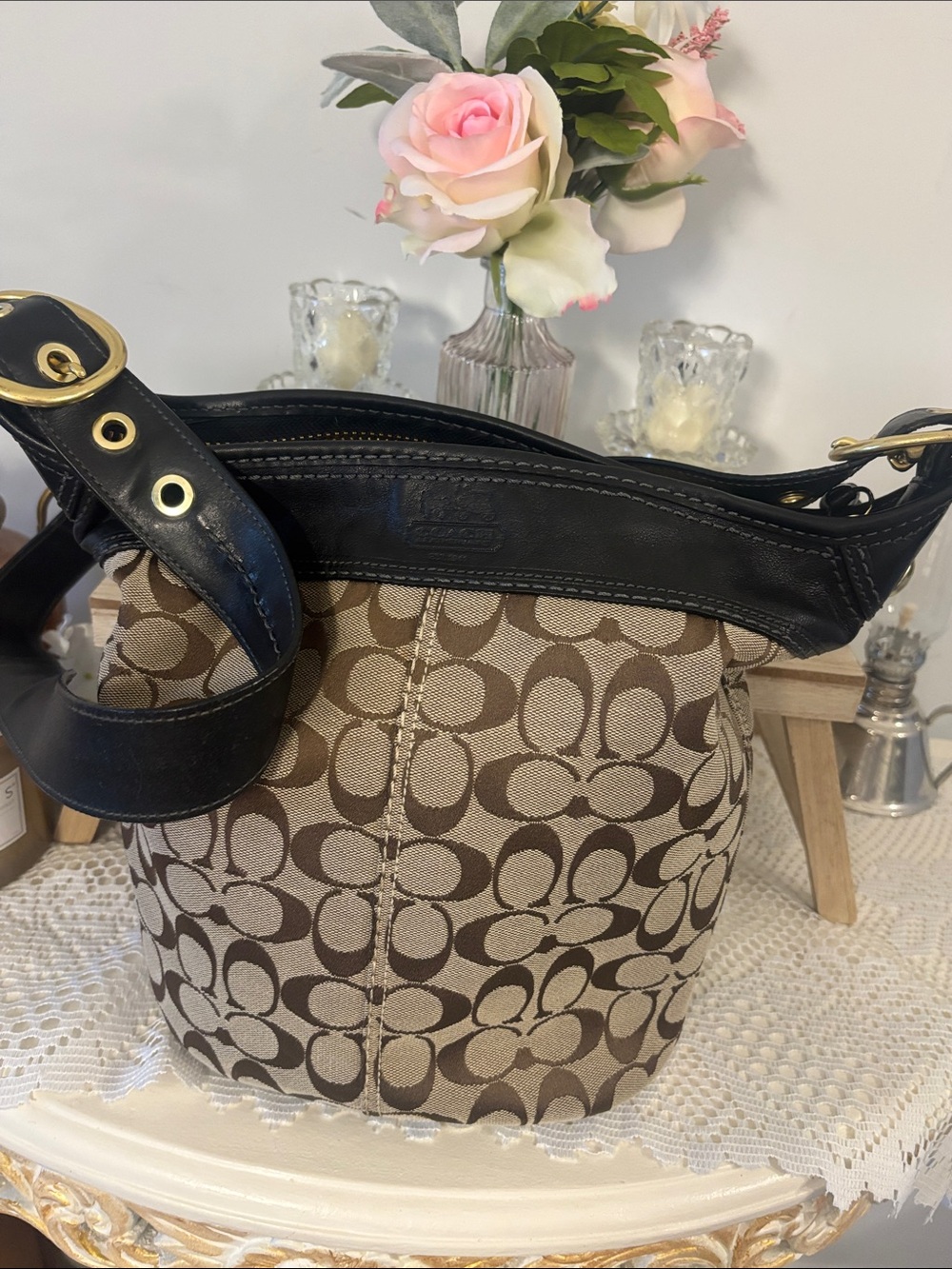 Coach vintage Beige/Brown Signature Canvas bucket /Shoulder Bag with Black Trim